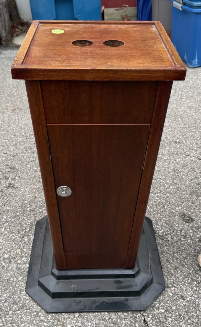 Mahogany Ticker Tape Stand (1 of 1)