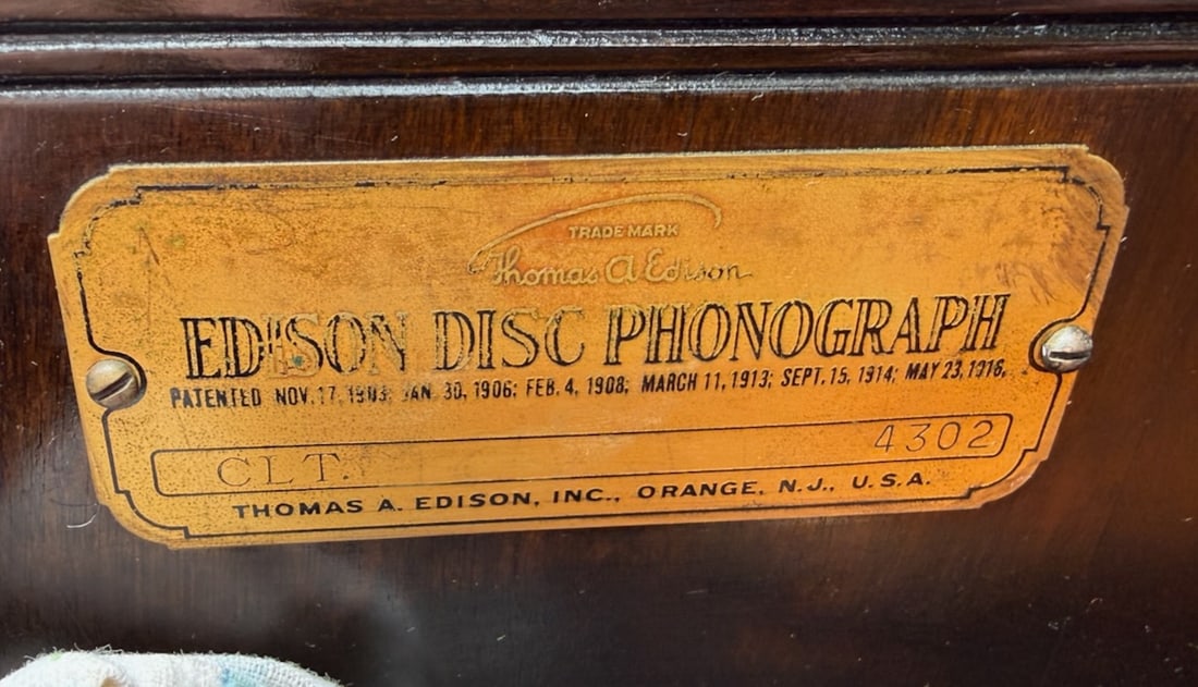 Edisonic Floor Model Phonograph - 3