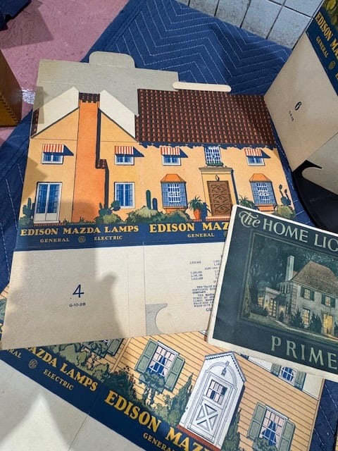 5 Edison Store Displays - 3