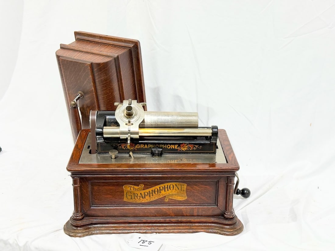 Columbia BF Cylinder Phonograph (1 of 3)