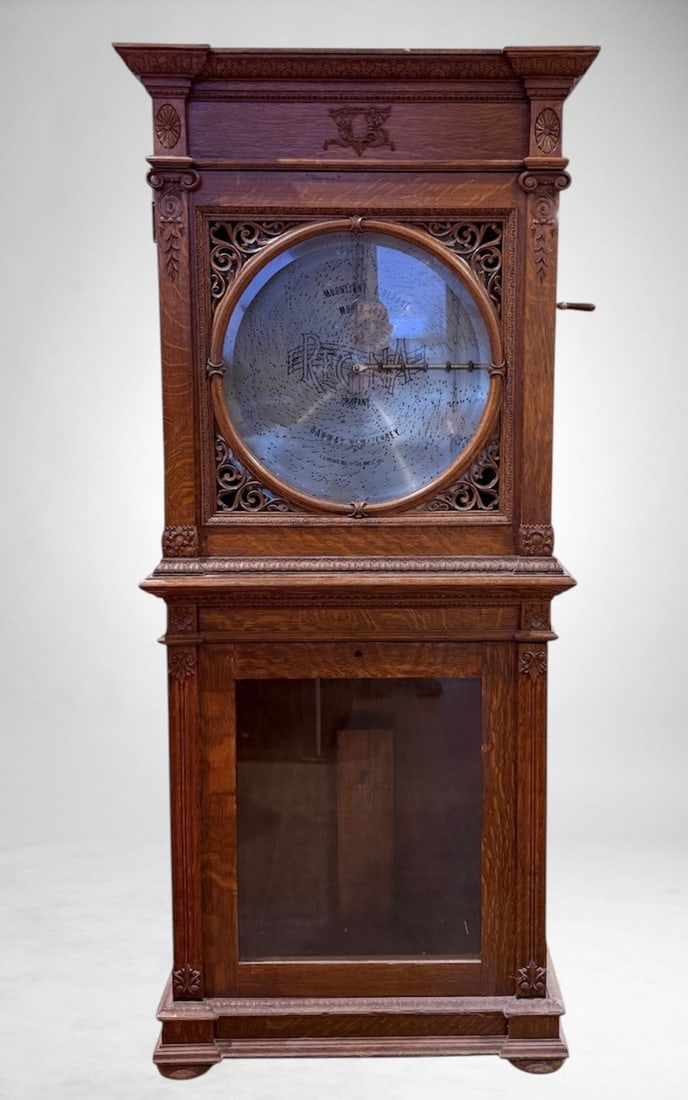 Regina Style 5 27" Oak Upright Disc Music Box: Double comb, no broken teeth, 13 27" discs included