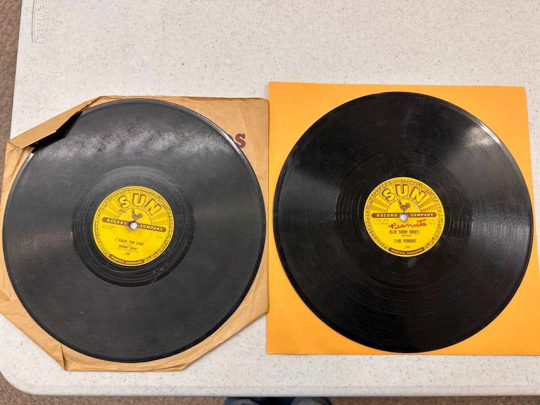 2 Sun label Record Discs - 2