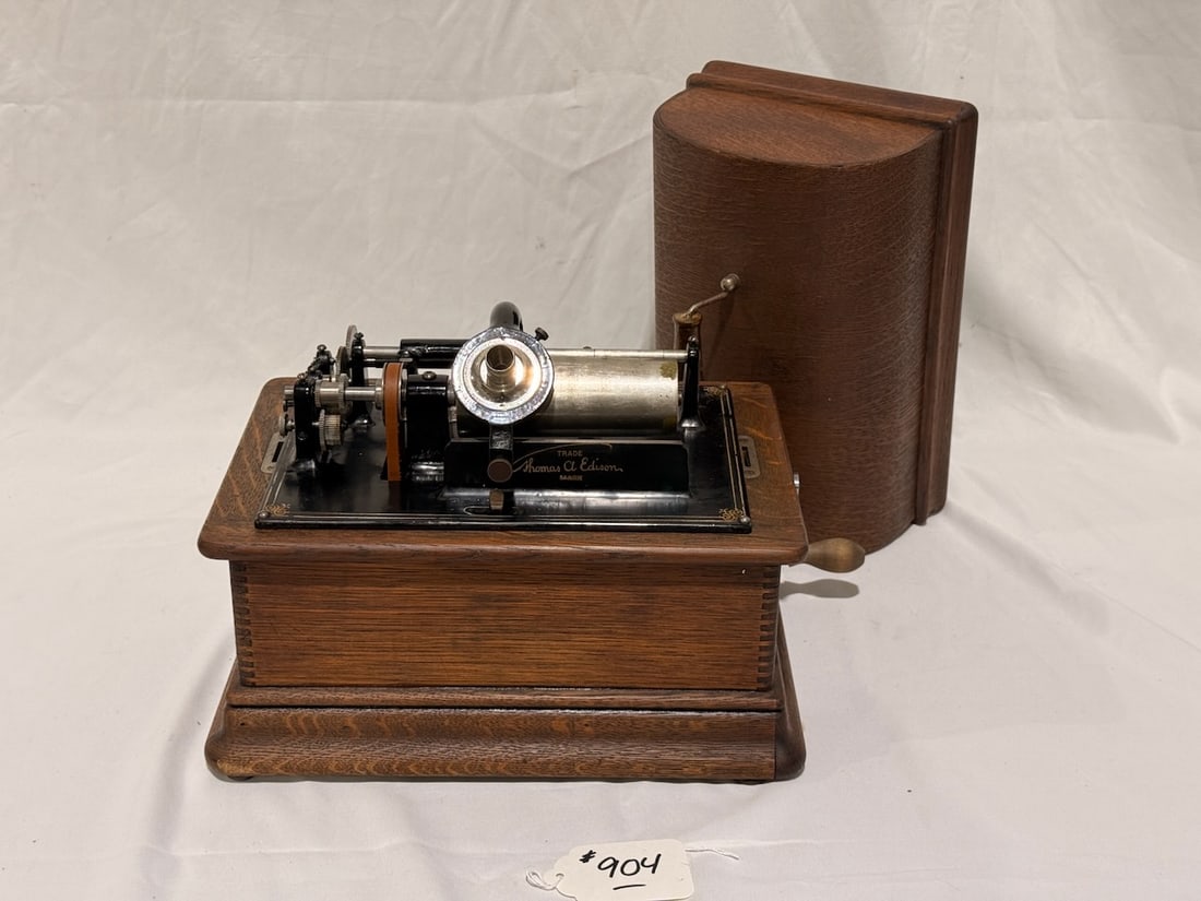 Edison Standard Cylinder Phonograph: Model D, c reproducer, crank, SN-656554