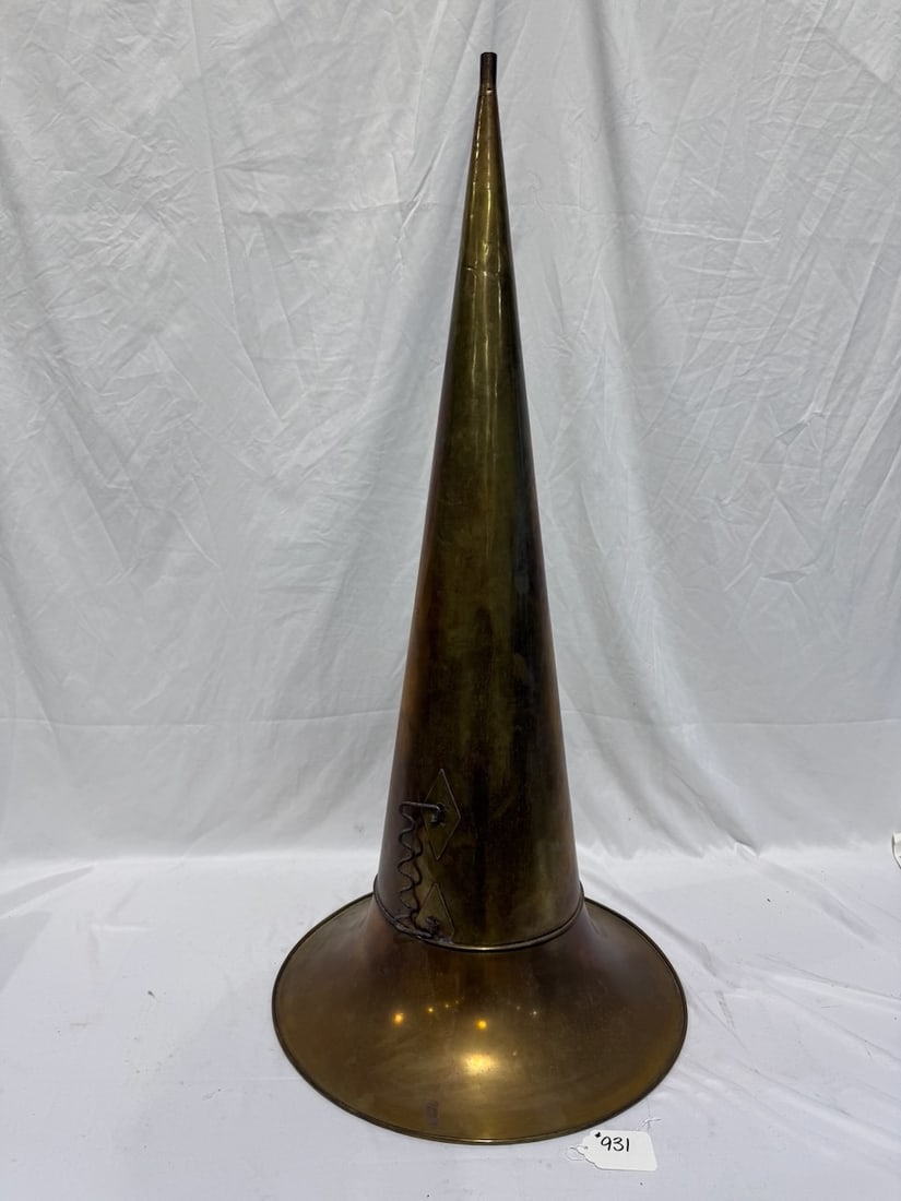 All Brass Phonograph Horn (1 of 2)