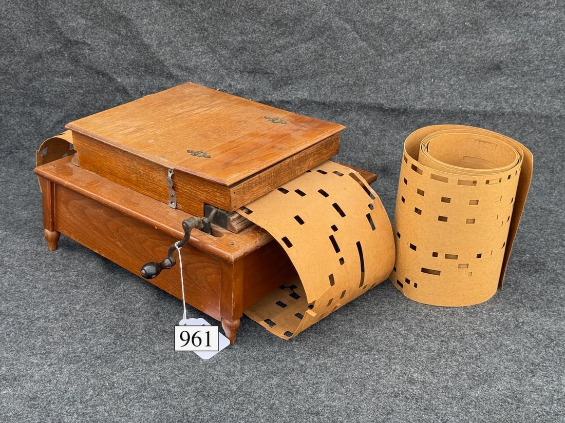 Mechanical Orguinette Paper Roll Organ: Mechanical Orguinette Co. New York, with sheets