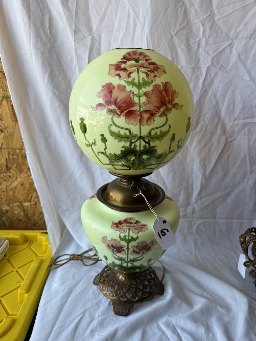 Excellent GWTW Lamp: Matching Base & Shade; Cream colored background w/pink poppies; 25" tall