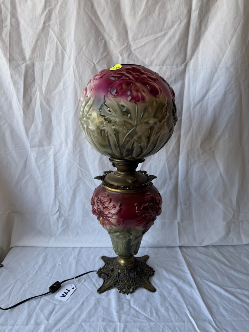 Fantastic Iris Pattern GWTW Lamp (1 of 5)