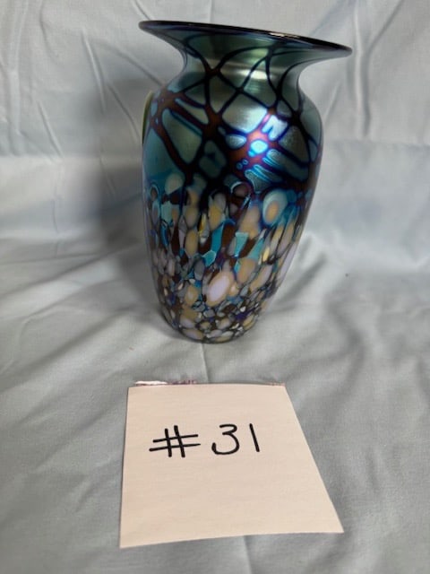 Art Glass Vase (1 of 2)