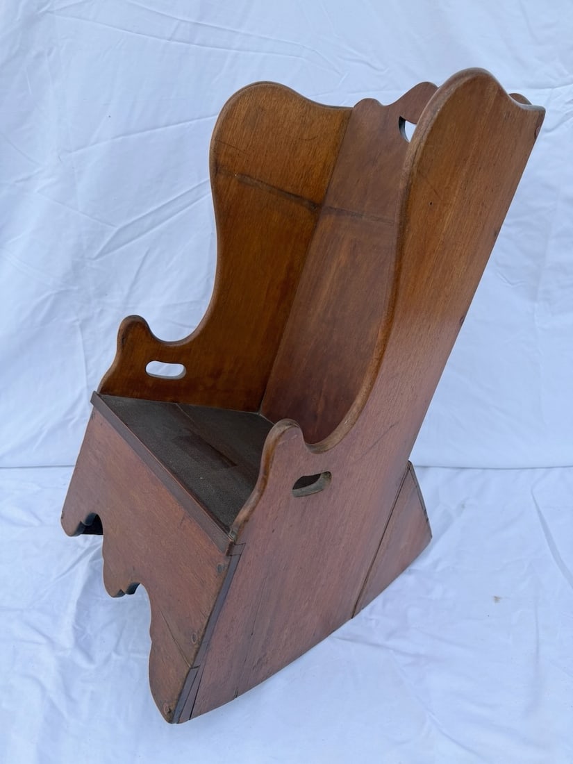 Early Antique Child's Chair: Scalloped front; 26" x 14" x 17"