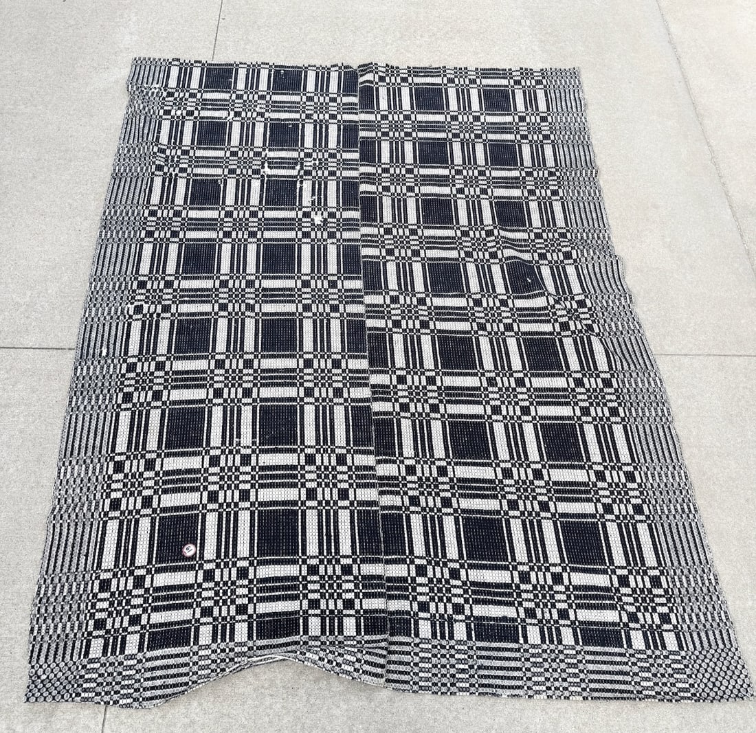 Antique Blue & White Coverlet (1 of 3)