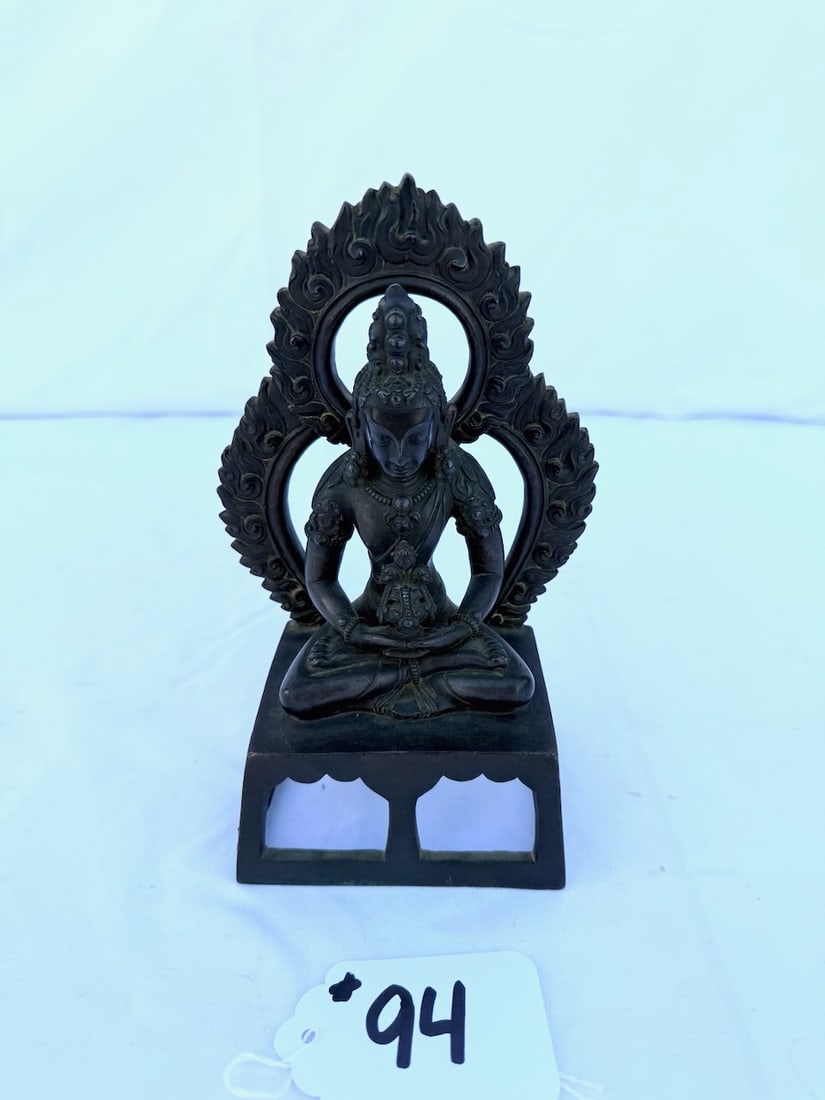 Bronze Tibetan Statue of Buddha: 8" x 5"