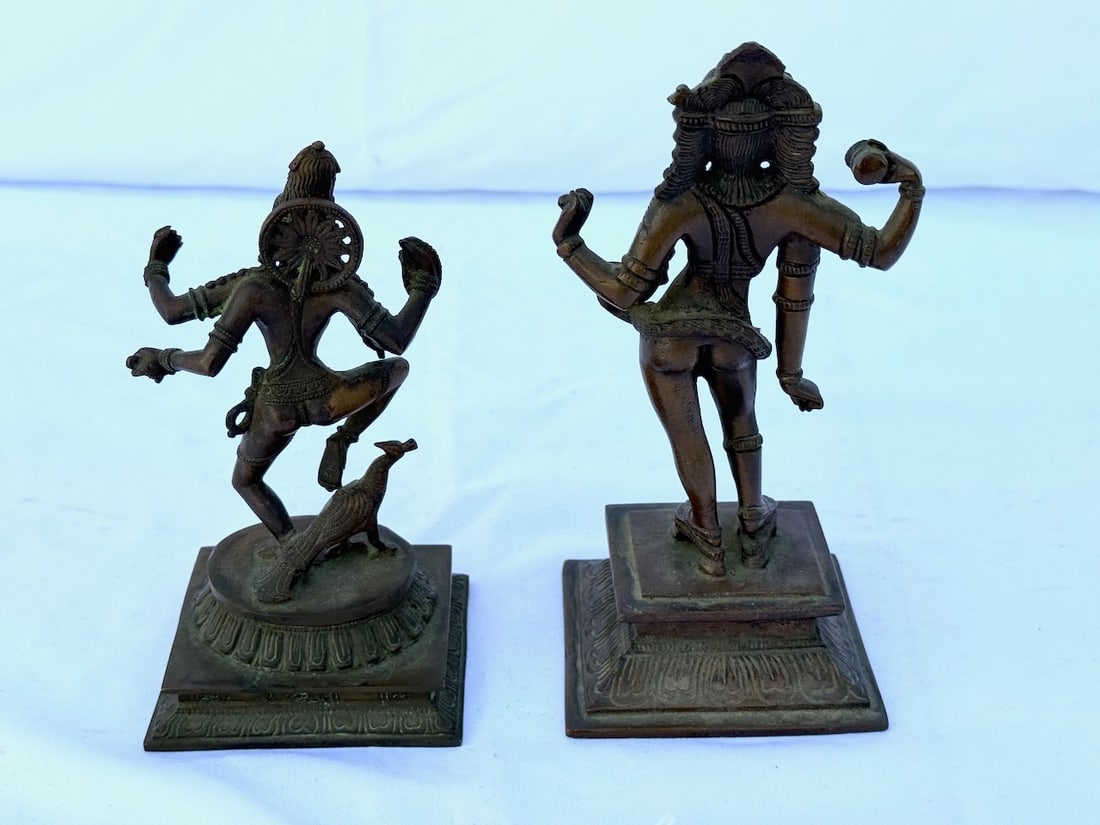 2 Bronze Statues - 3