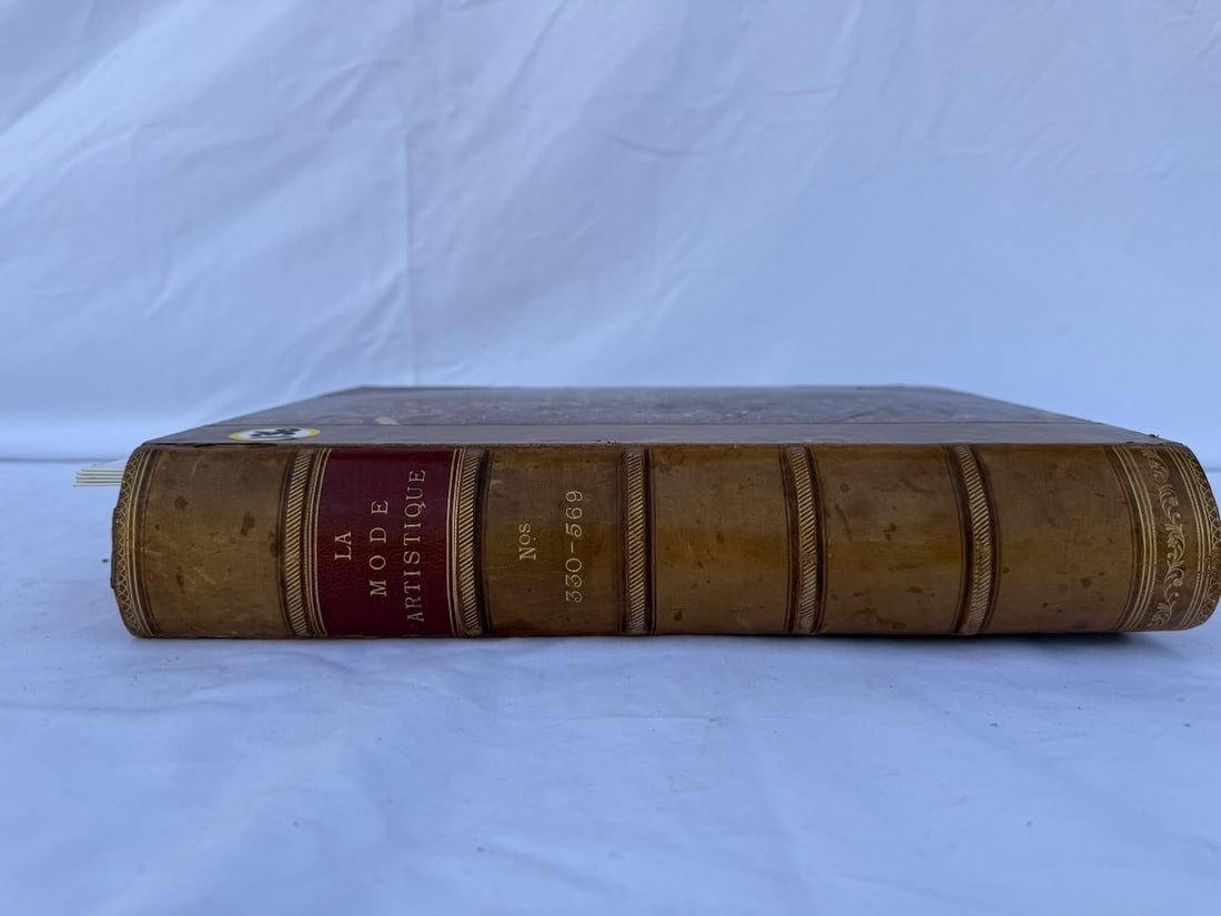 Bound Leather Album (1 of 7)