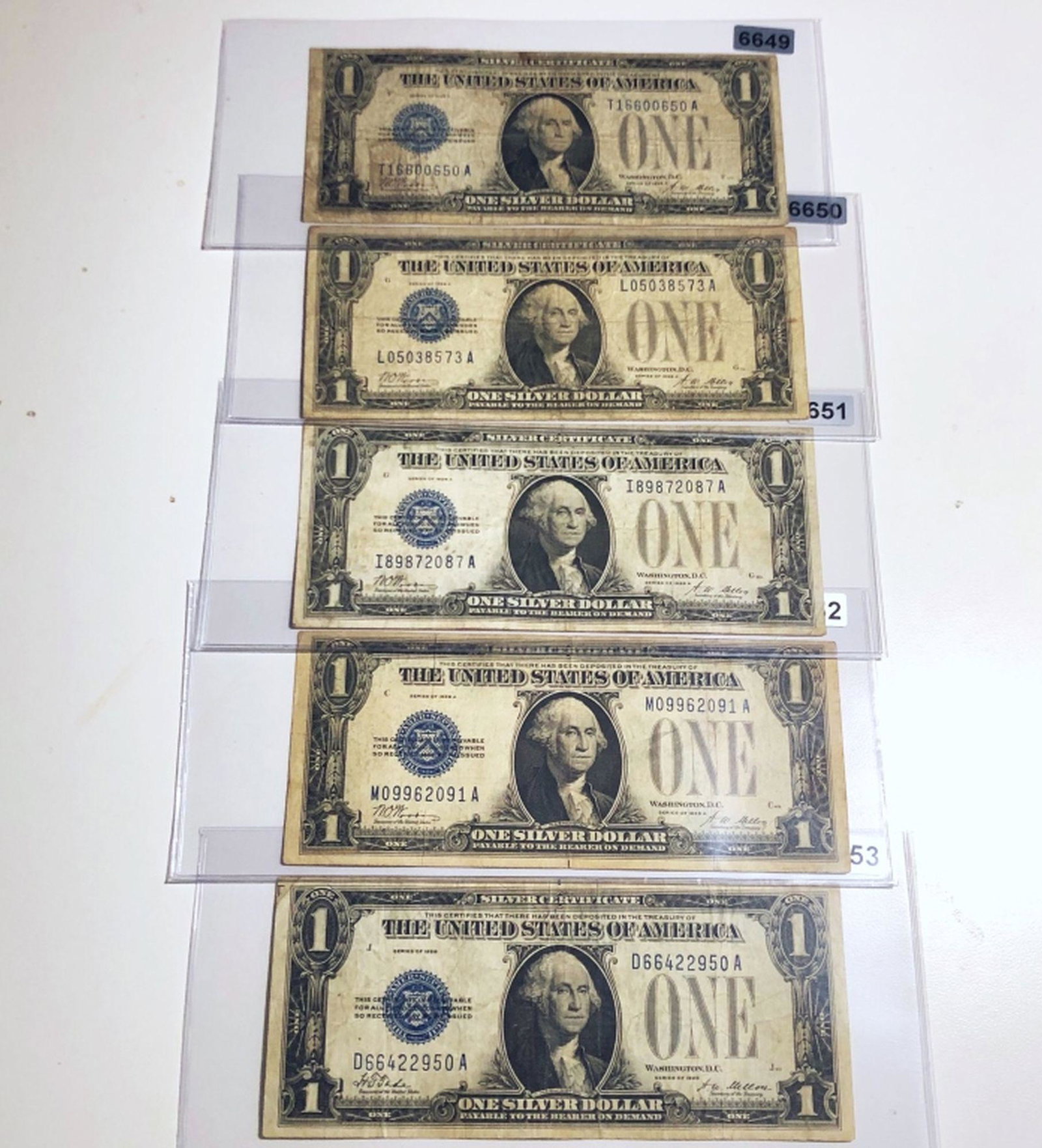 (5) Blue Seal $1 Bills HIGH END: (5) Blue Seal $1 Bills HIGH END