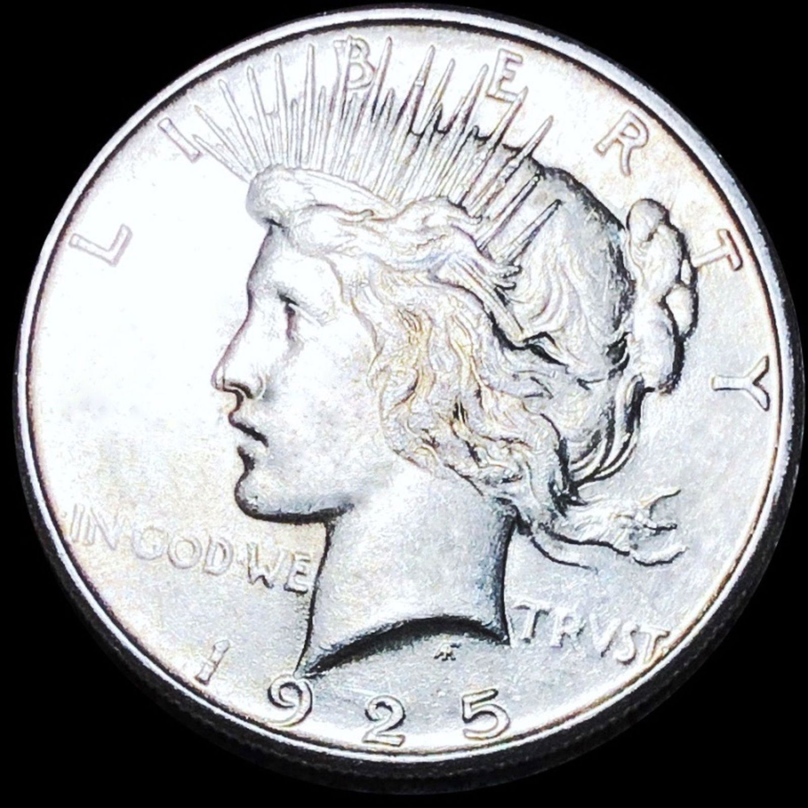 1925-S Silver Peace Dollar NEARLY UNCIRCULATED (1 of 2)