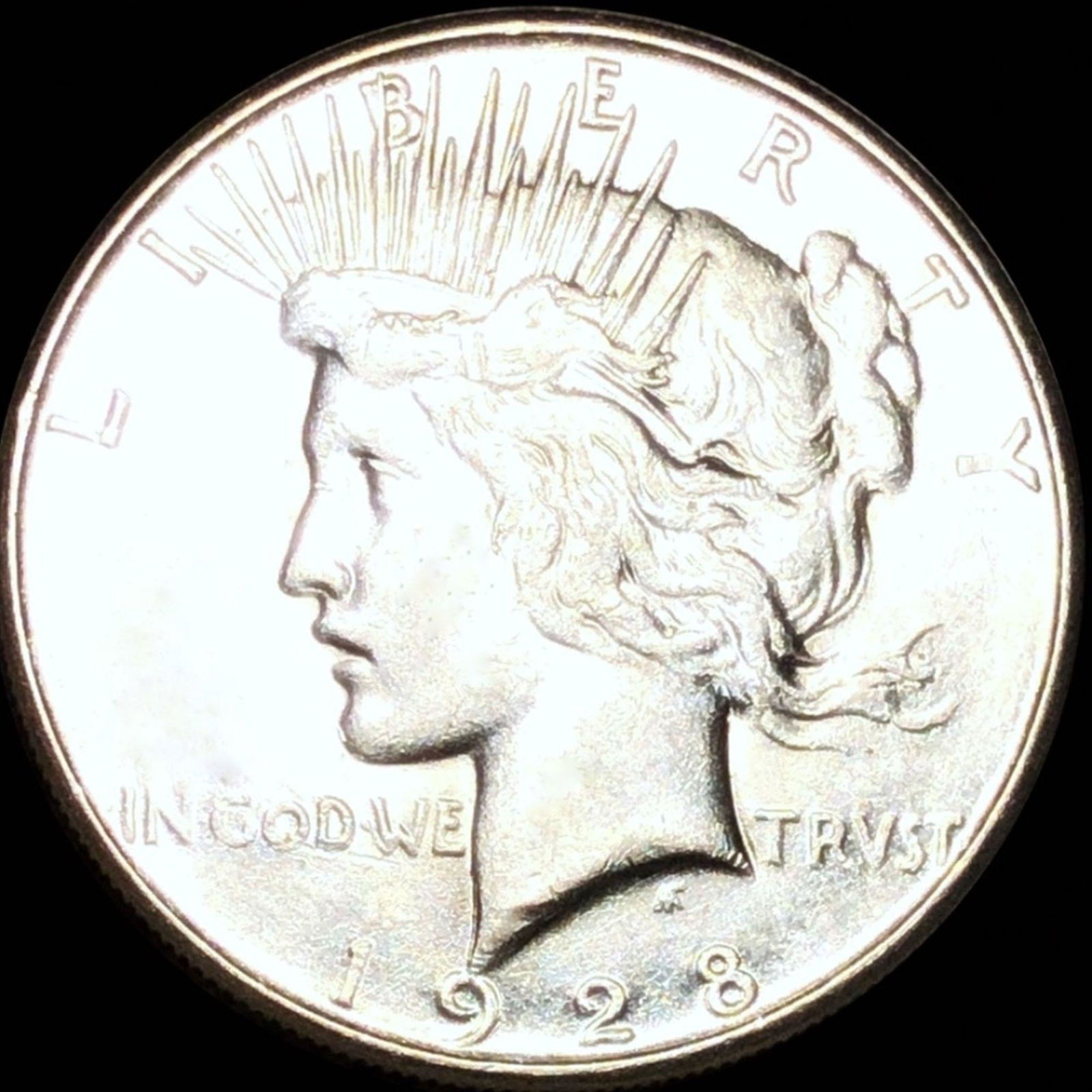 1928-S Silver Peace Dollar NEARLY UNCIRCULATED (1 of 2)