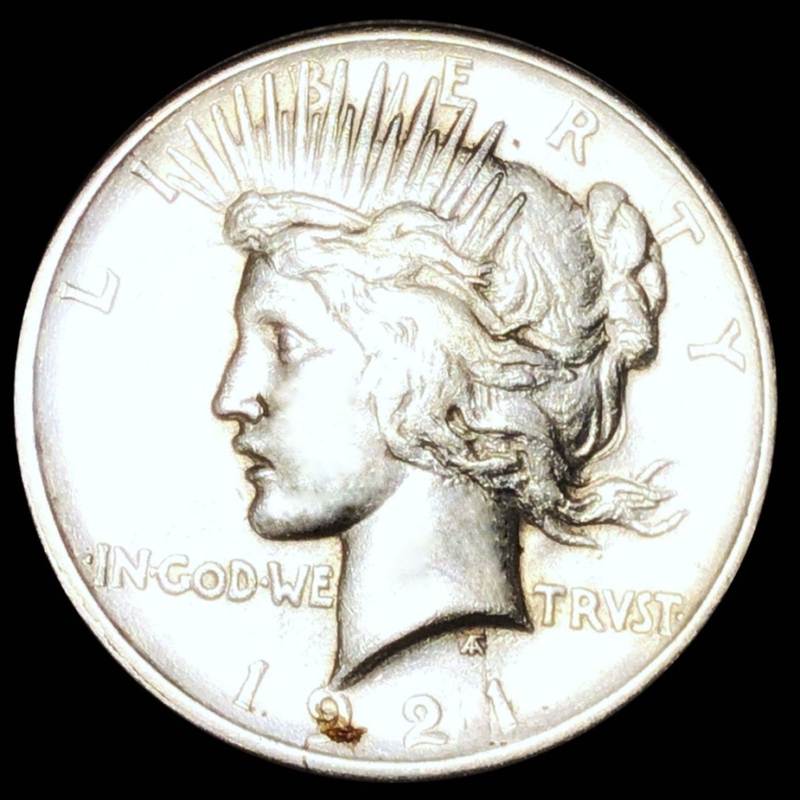 1921 Silver Peace Dollar CLOSELY UNC (1 of 2)