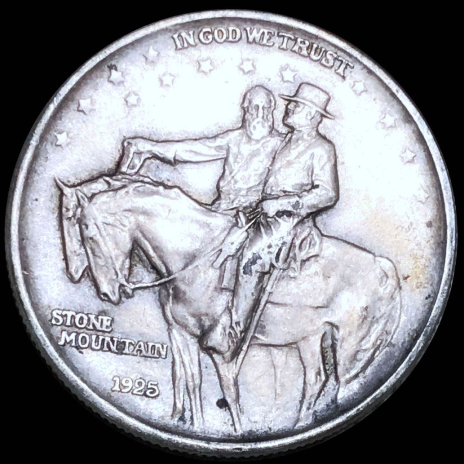 1925 Stone Mountain Half Dollar NEARLY UNC (1 of 2)