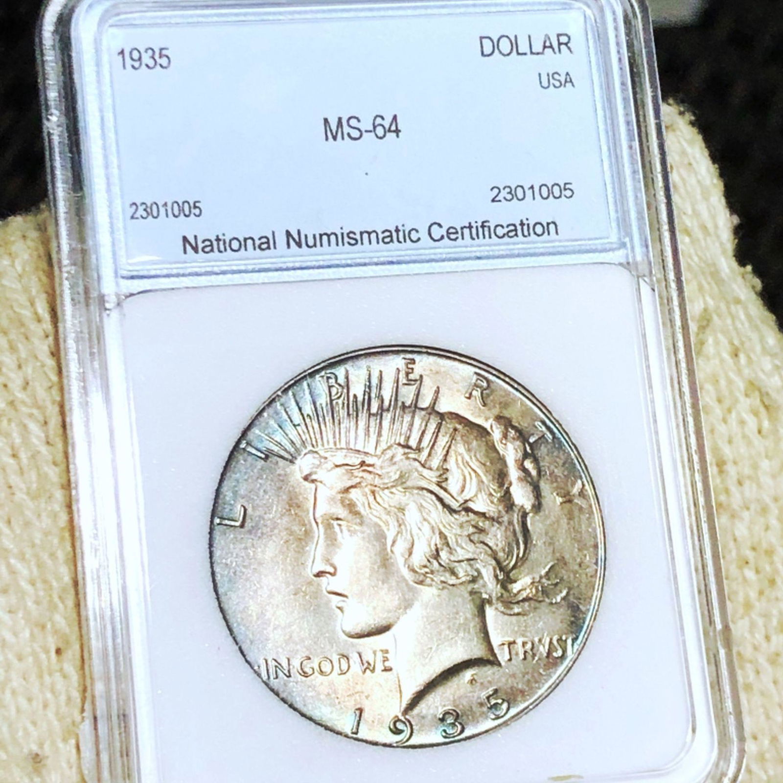 1935 Silver Peace Dollar NNC - MS64 (1 of 2)