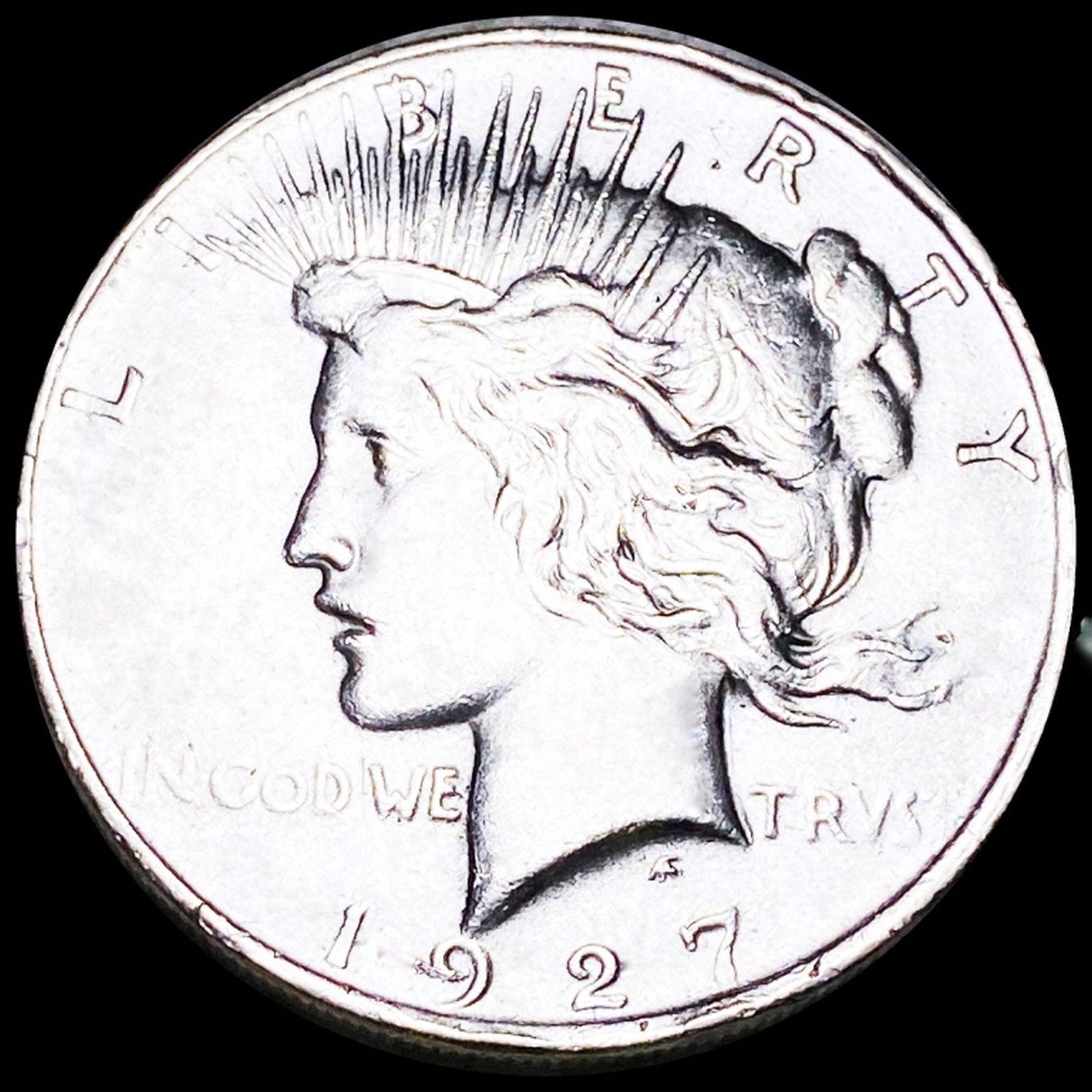 1927-D Silver Peace Dollar CLOSELY UNCIRCULATED (1 of 2)