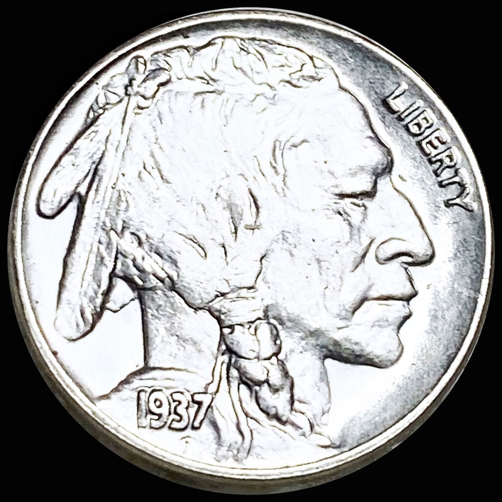 1937-D Buffalo Head Nickel CLOSELY UNC (1 of 2)