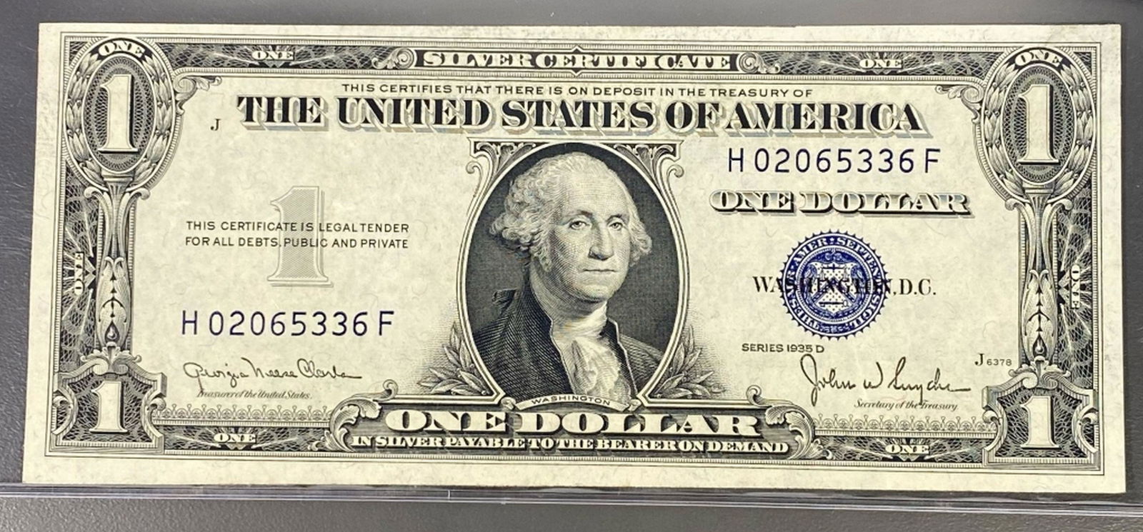 1935 $1 Blue Seal Bill UNCIRCULATED (1 of 2)