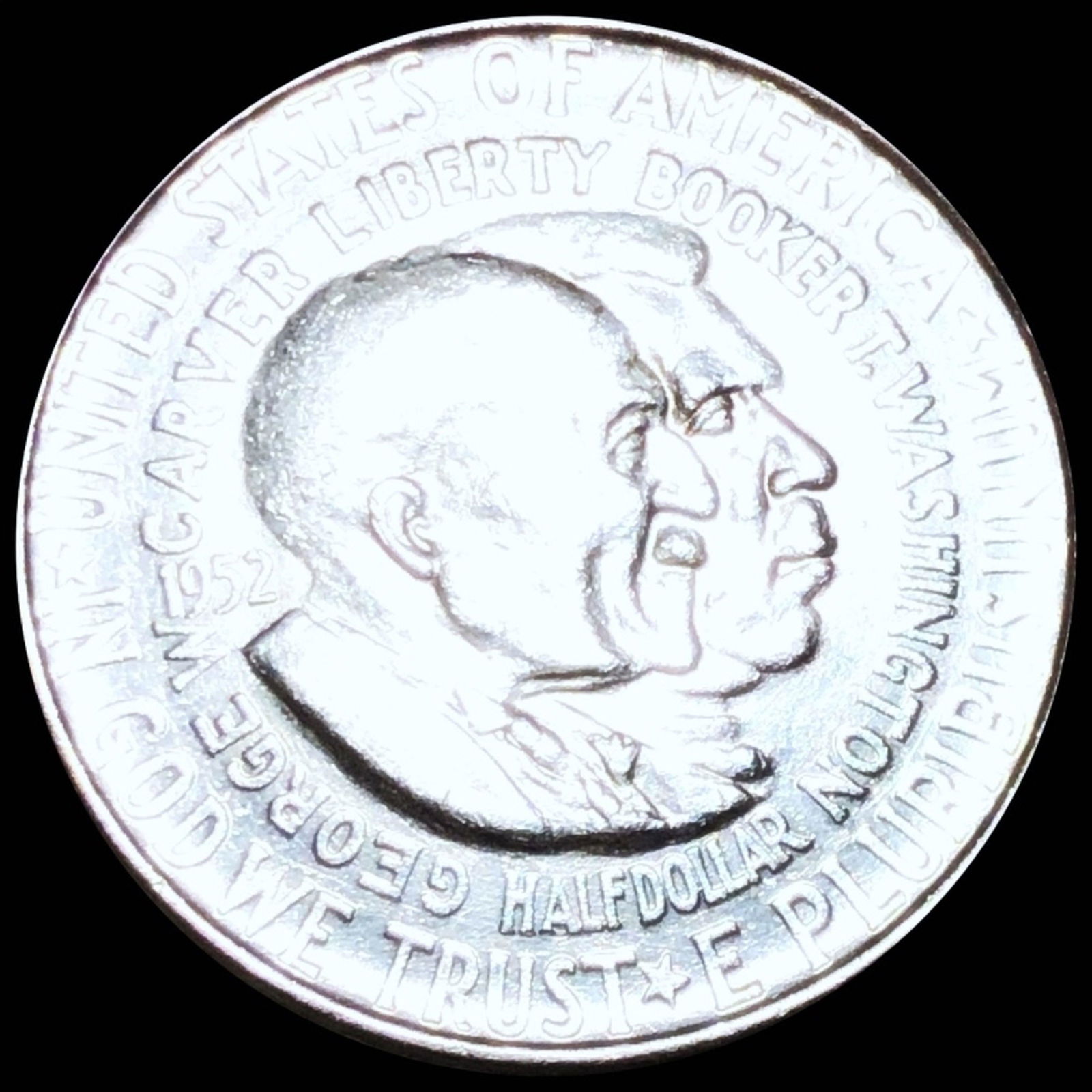 1952 Washington/Carver Half Dollar UNCIRCULATED (1 of 2)