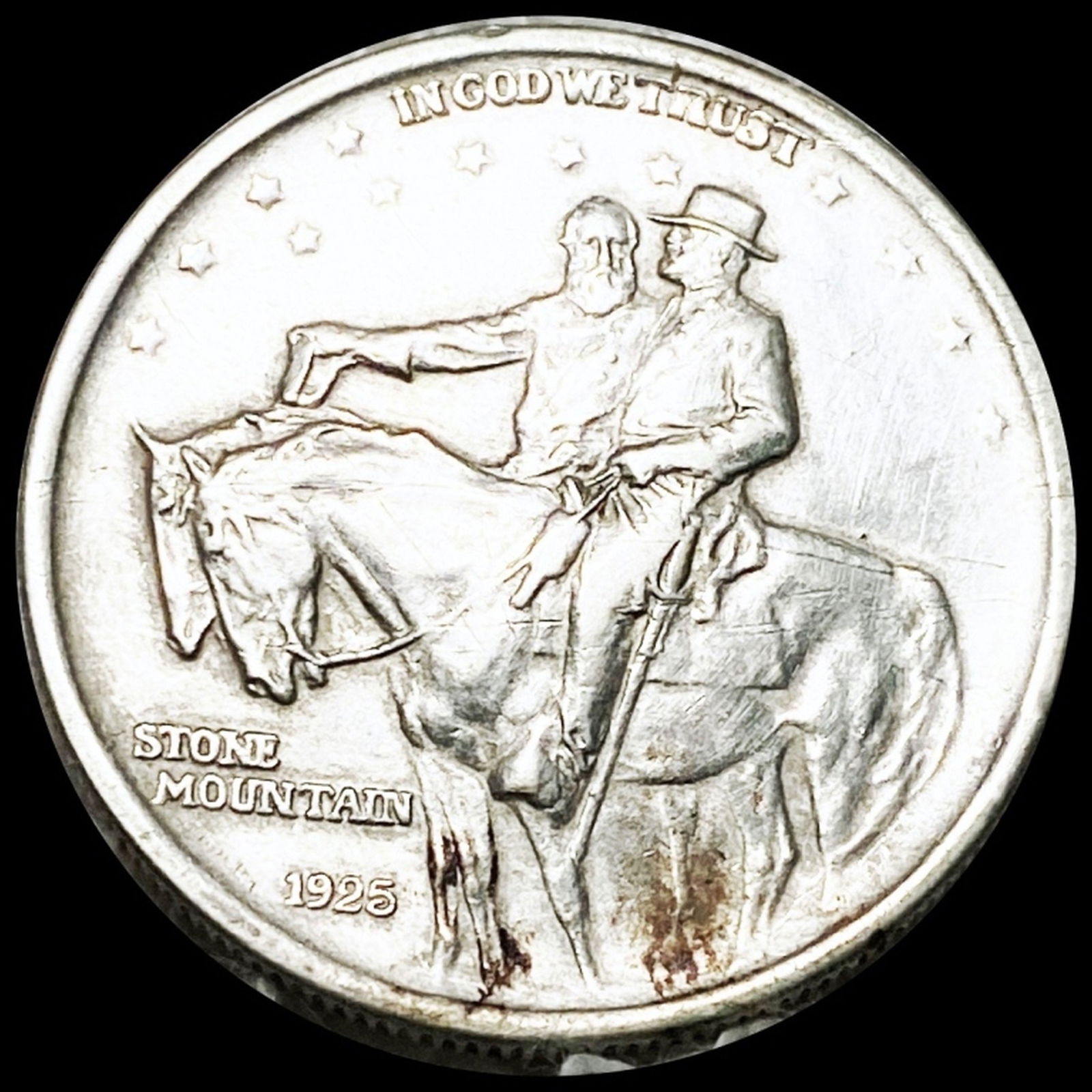 1925 Stone Mountain Half Dollar NEARLY UNC (1 of 2)