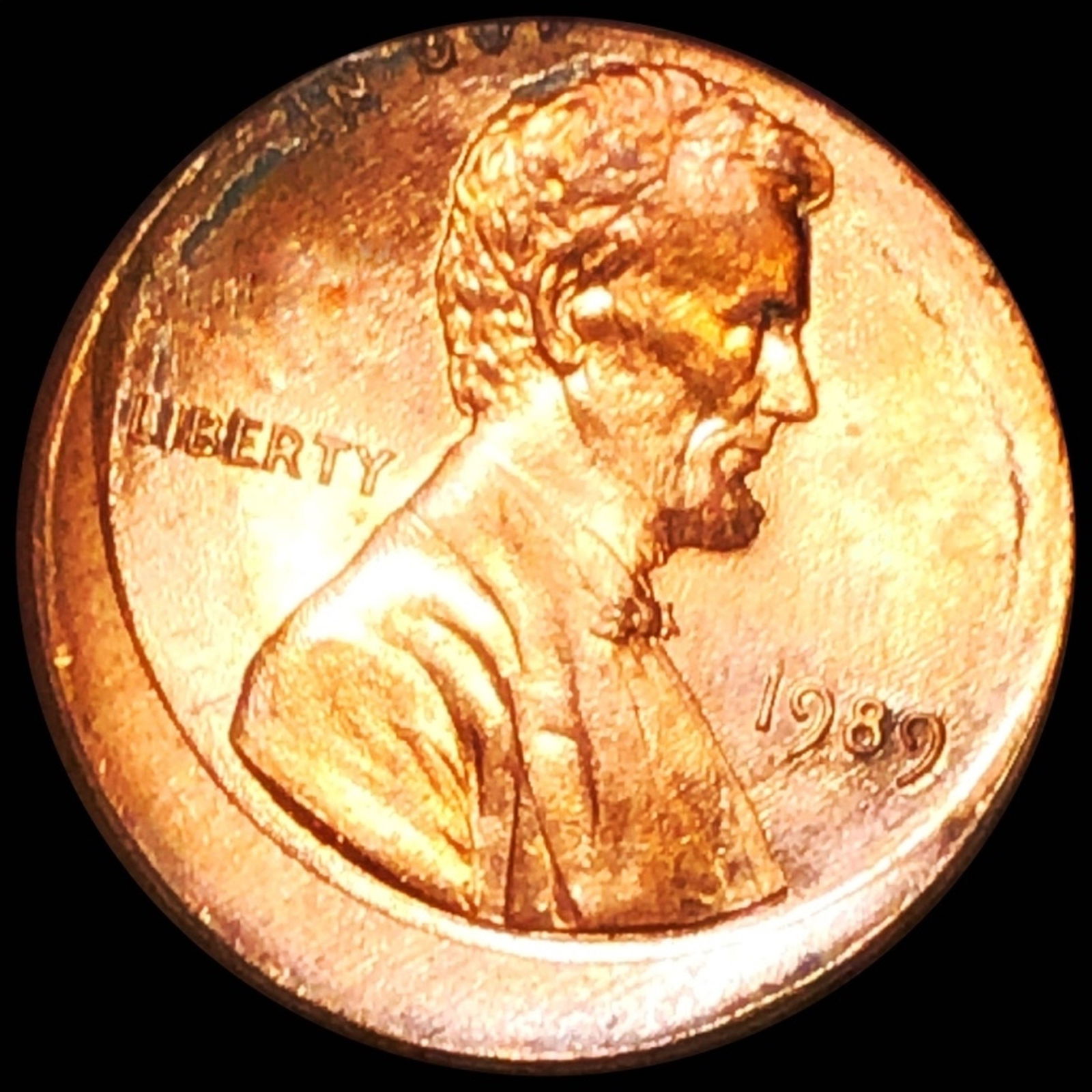 1989 Lincoln Memorial Cent UNC 10% OFF-CENTER (1 of 2)