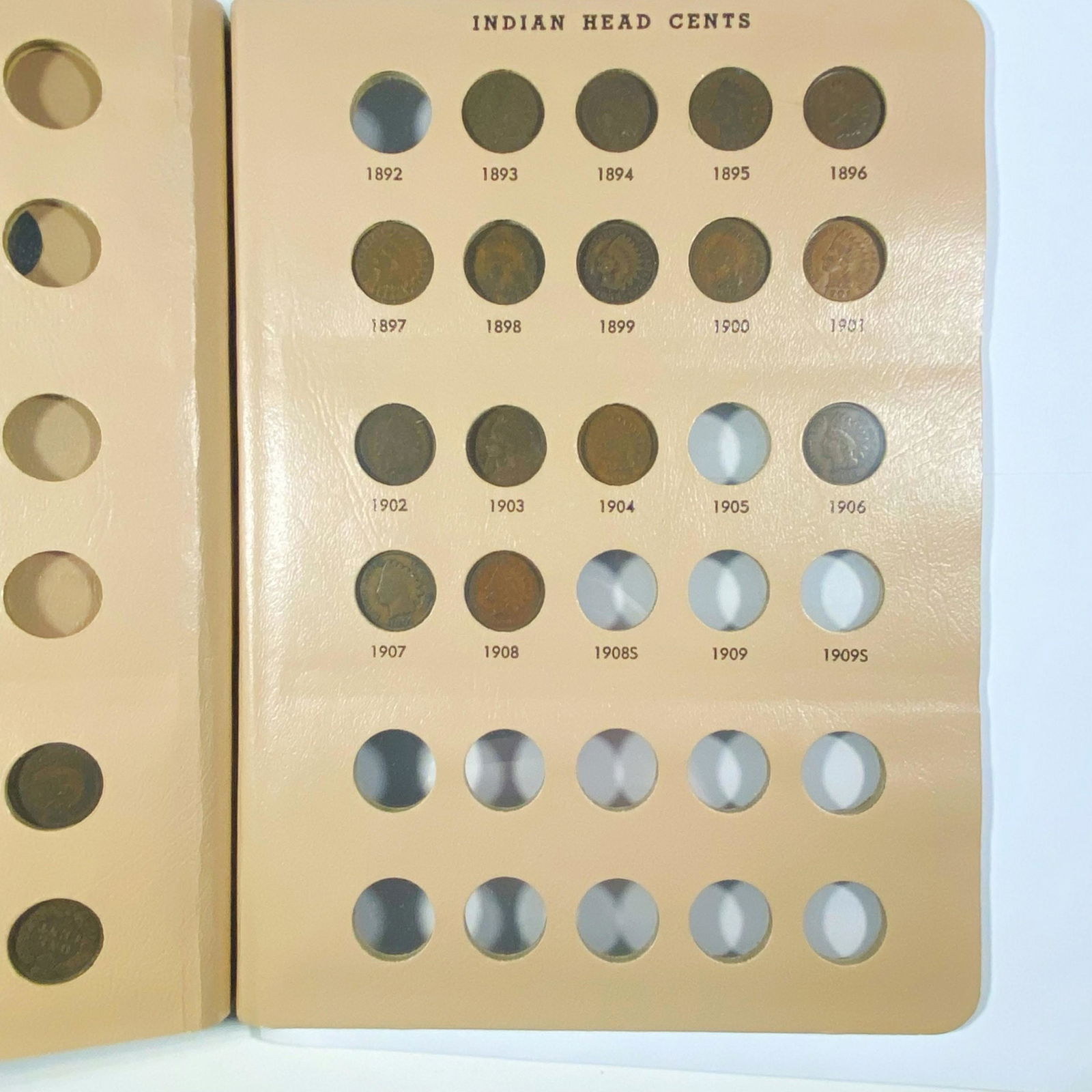 1860-1908 Indian Head Penny Set 26 COINS (1 of 7)