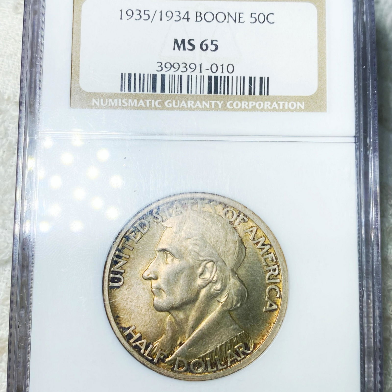 1935/34 Boone Half Dollar NGC - MS65 (1 of 2)
