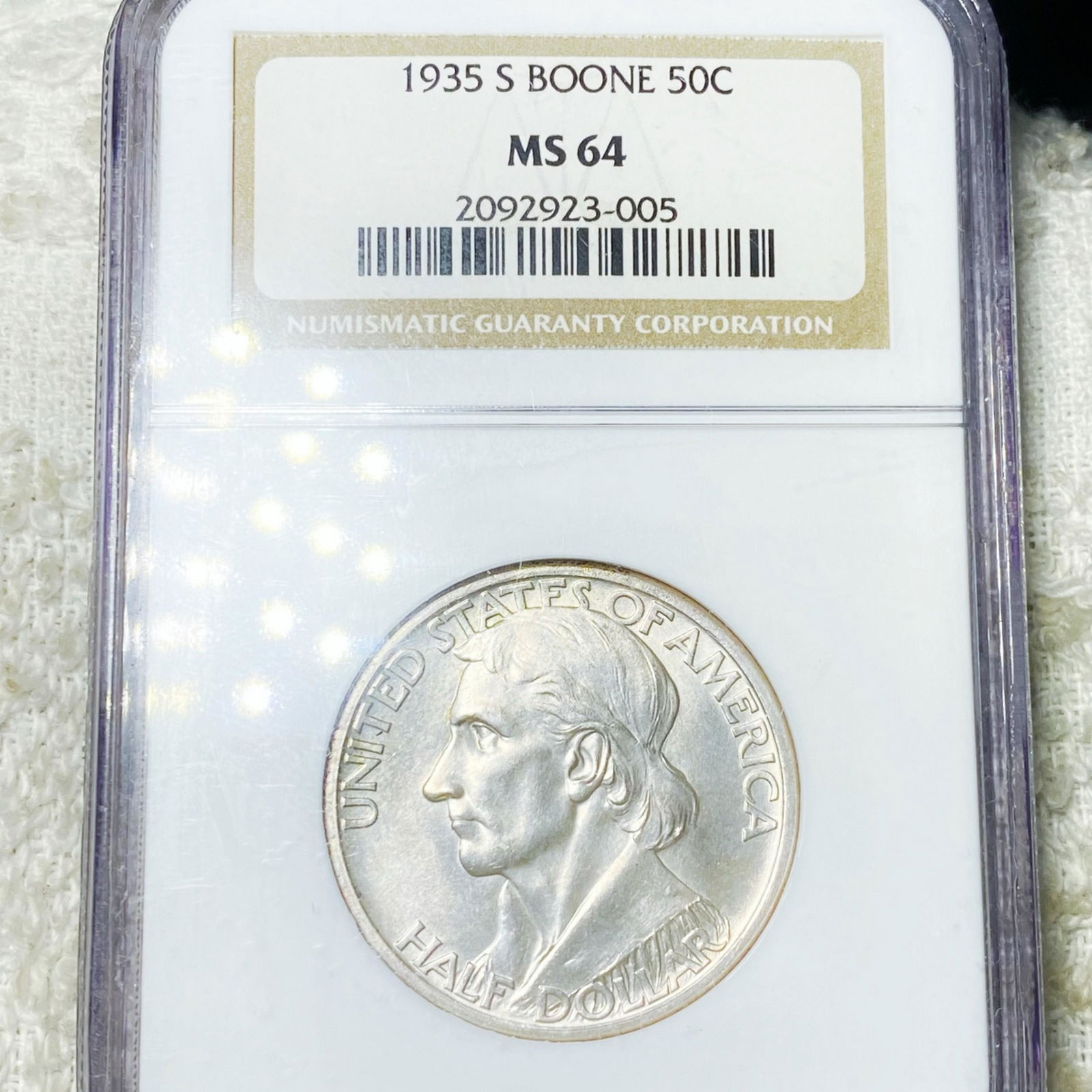 1935-S Boone Half Dollar NGC - MS64 (1 of 2)