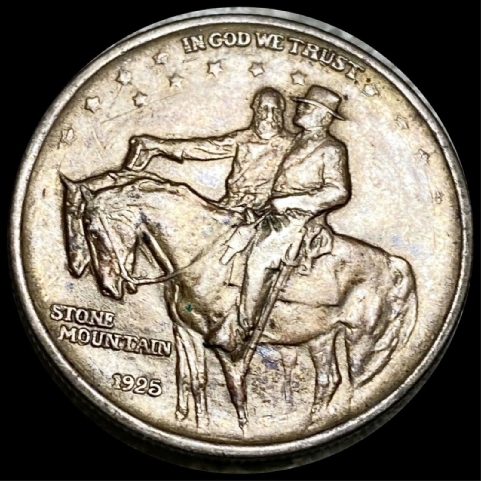 1925 Stone Mountain Half Dollar CLOSELY UNC (1 of 2)