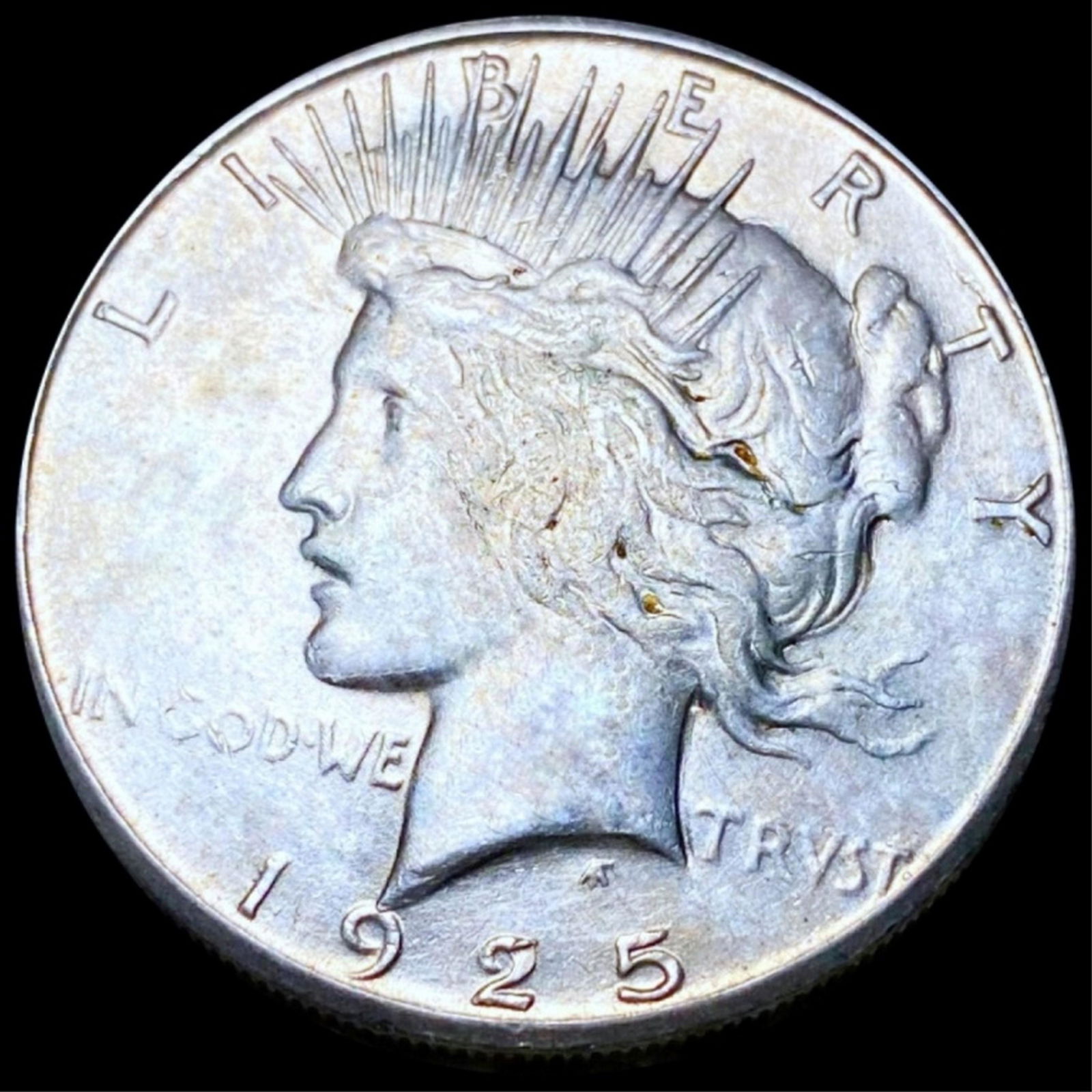 1925-S Silver Peace Dollar NEARLY UNCIRCULATED (1 of 2)