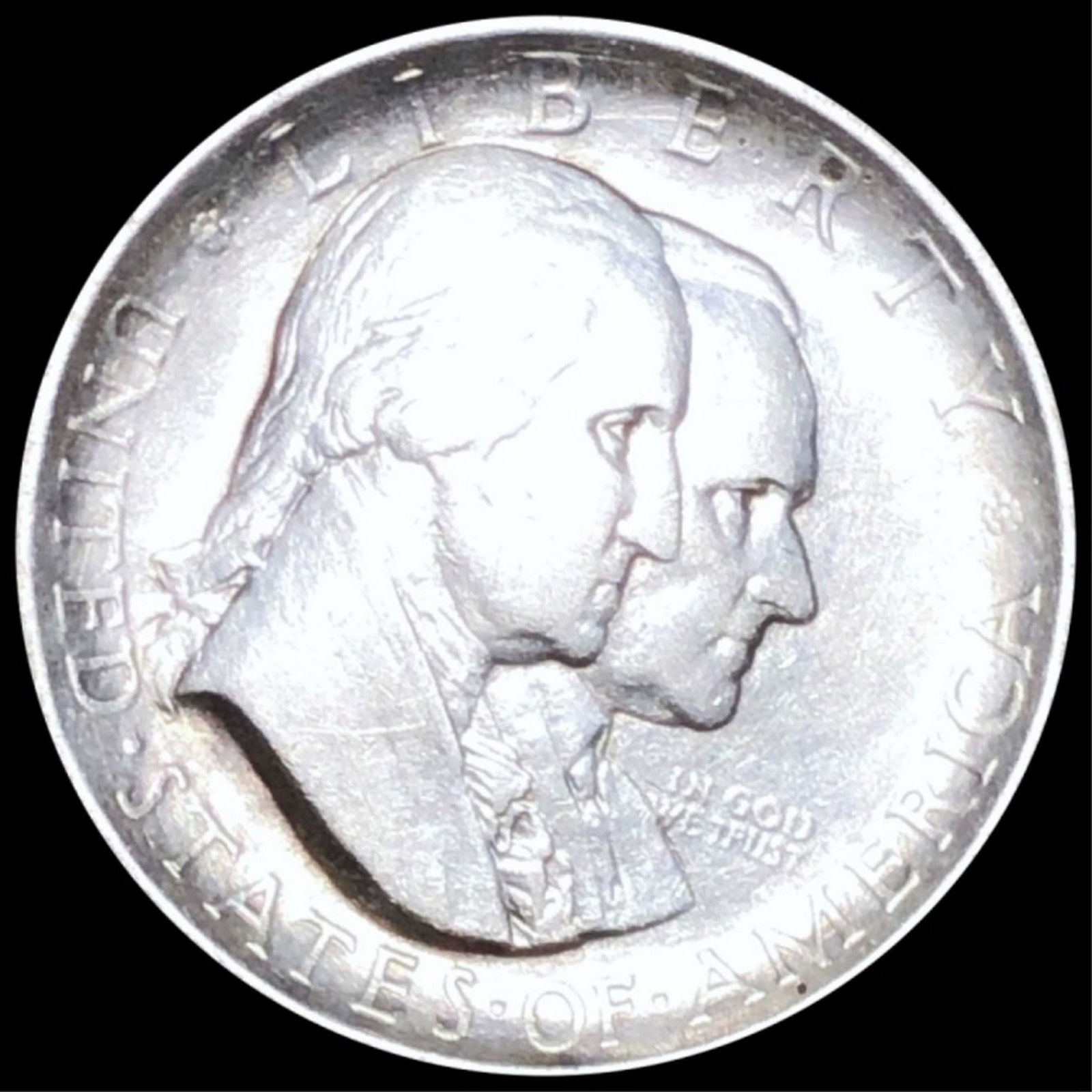 1926 Sesquicentennial Half Dollar UNCIRCULATED (1 of 2)