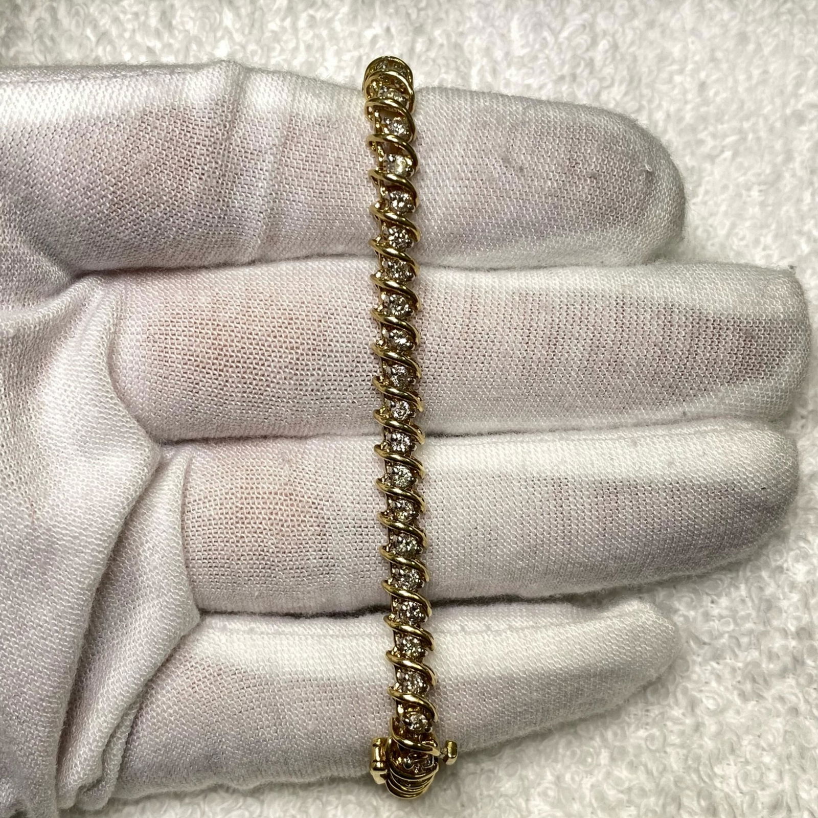 14kt Gold Bracelet With Diamonds, 8.9 DWT (1 of 2)
