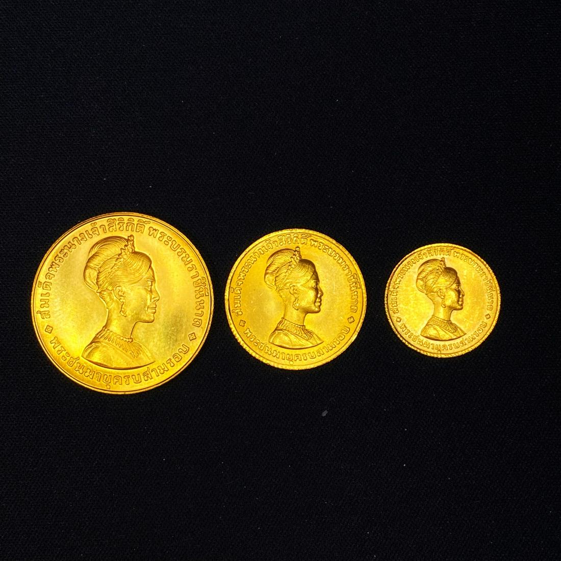 3 Misc Foreign Gold UNCIRCULATED (1 of 2)