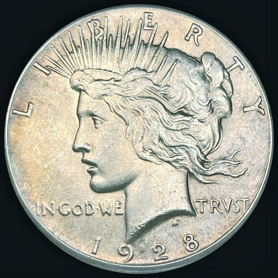 1928 Silver Peace Dollar CLOSELY UNCIRCULATED (1 of 2)