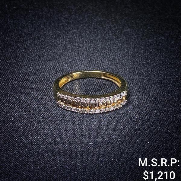 1.4 DWT 10 KT Gold w/ Dimd Lining Ring Sz: 6.5 (1 of 2)