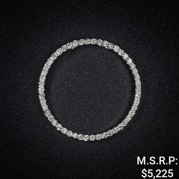 2.7 DWT 14 KT Wht Gold Circle Pendant w/ Dimd (1 of 2)