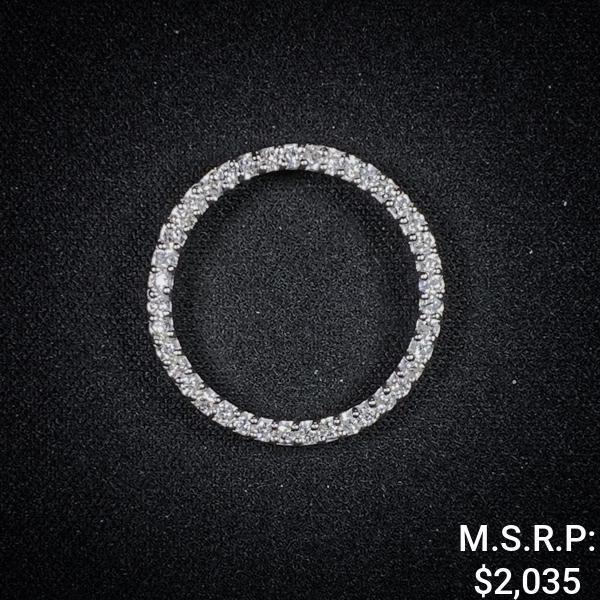 1.6 DWT 14 KT Wht Gold Circle Pendant w/ Dimd (1 of 2)