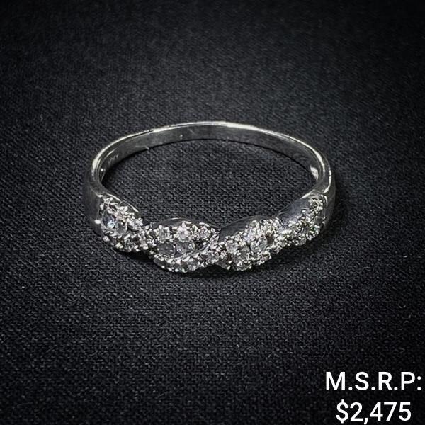 1.9 DWT 10 KT Wht Gold w/ Dimd Lining Ring Sz: (1 of 2)