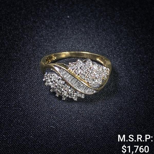 2.1 DWT 10 KT Gold w/ Dimd Lining Ring Sz: 6.5 (1 of 2)