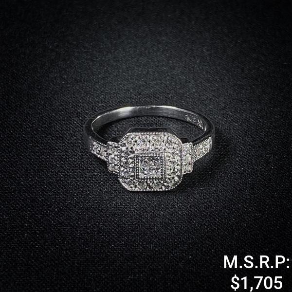 1.9 DWT 10 KT Wht Gold w/ Dimd Lining Ring Sz: (1 of 2)