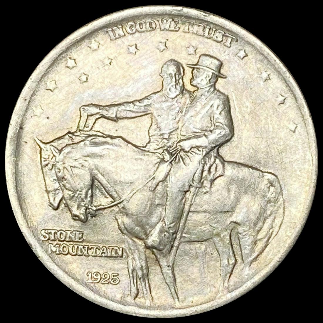 1925 Stone Mountain Half Dollar NEARLY UNC (1 of 2)