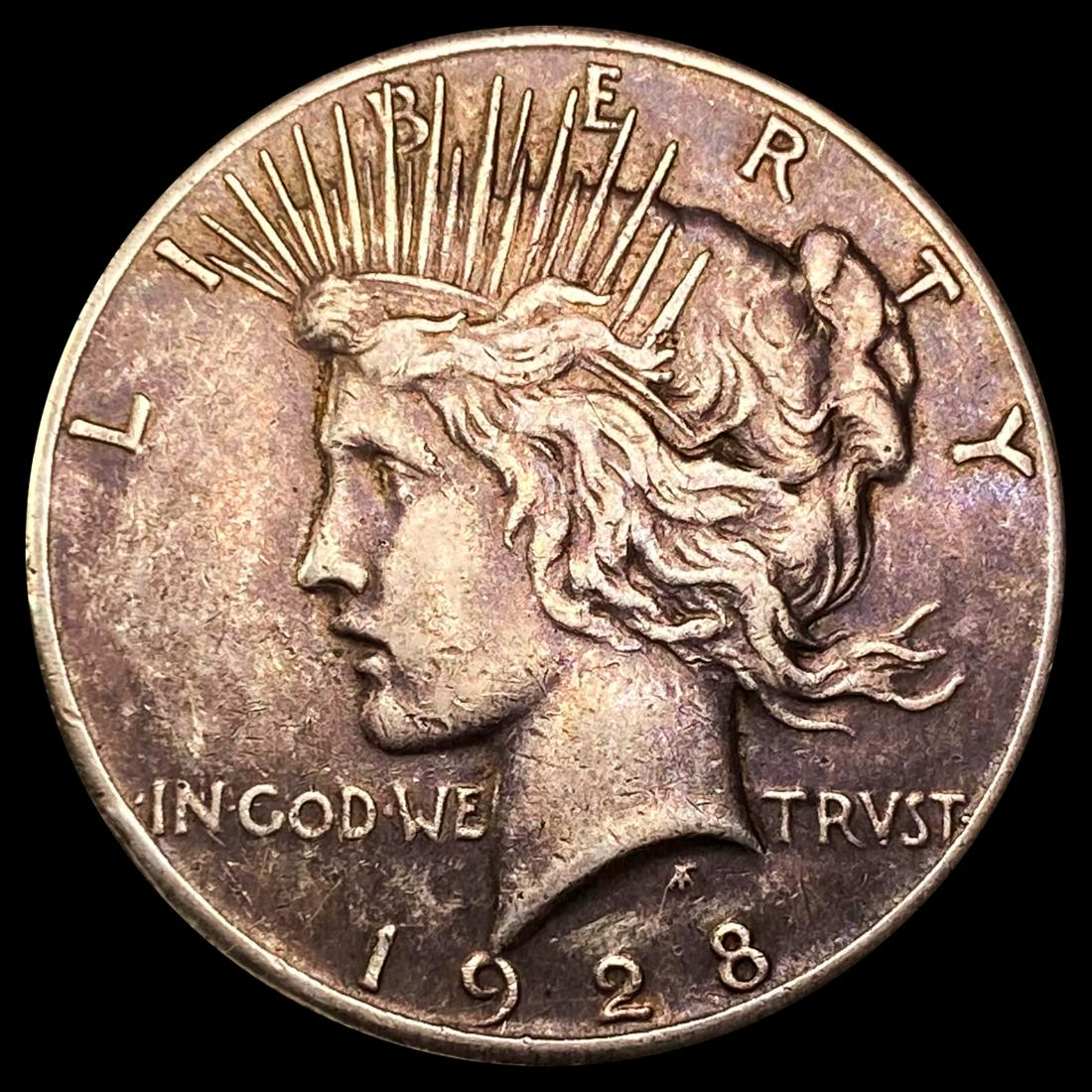1928 Silver Peace Dollar NEARLY UNCIRCULATED (1 of 2)