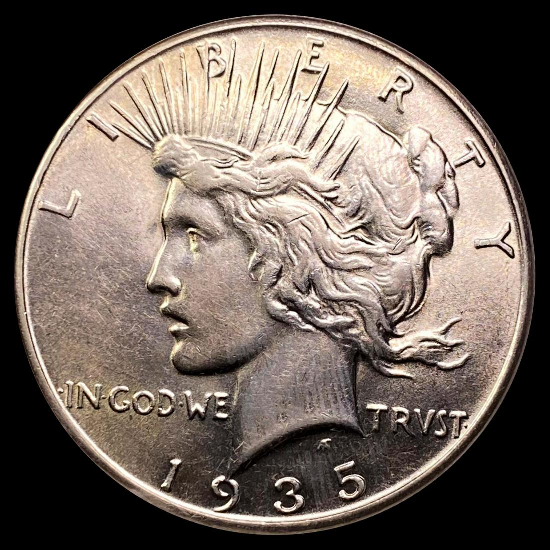 1935 Silver Peace Dollar CLOSELY UNCIRCULATED (1 of 2)