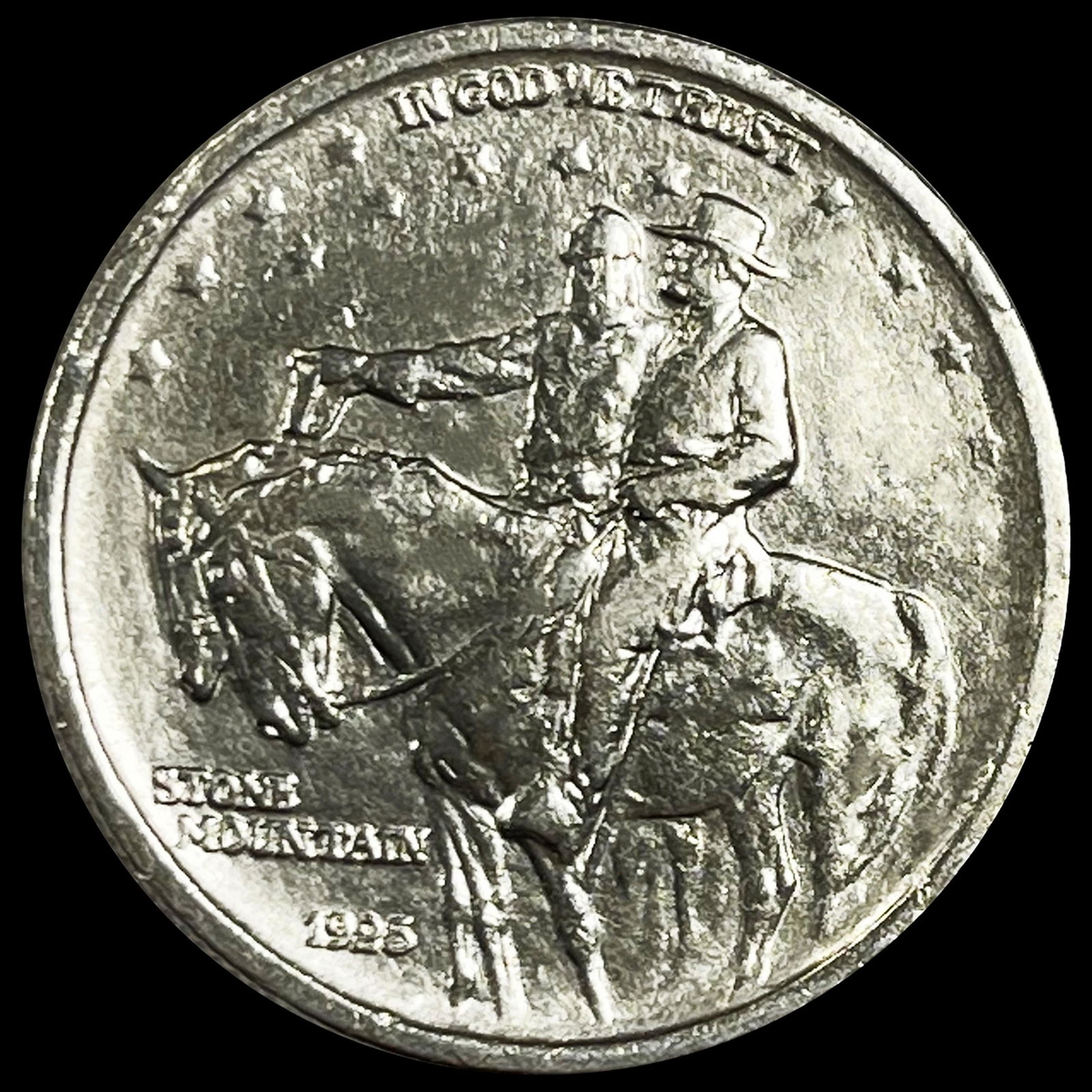 1925 Stone Mountain Half Dollar CLOSELY UNC (1 of 2)