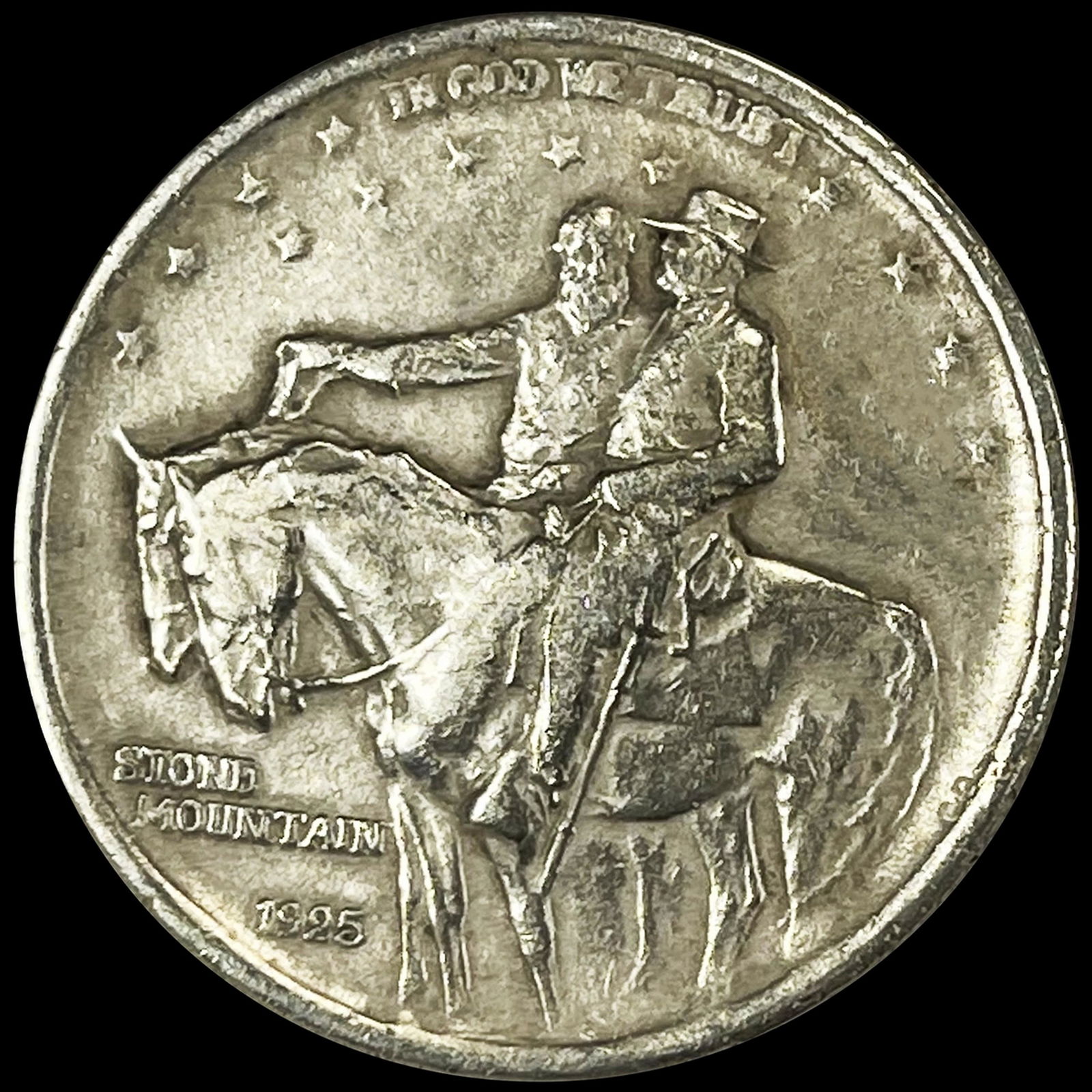 1925 Stone Mountain Half Dollar NEARLY UNC (1 of 2)