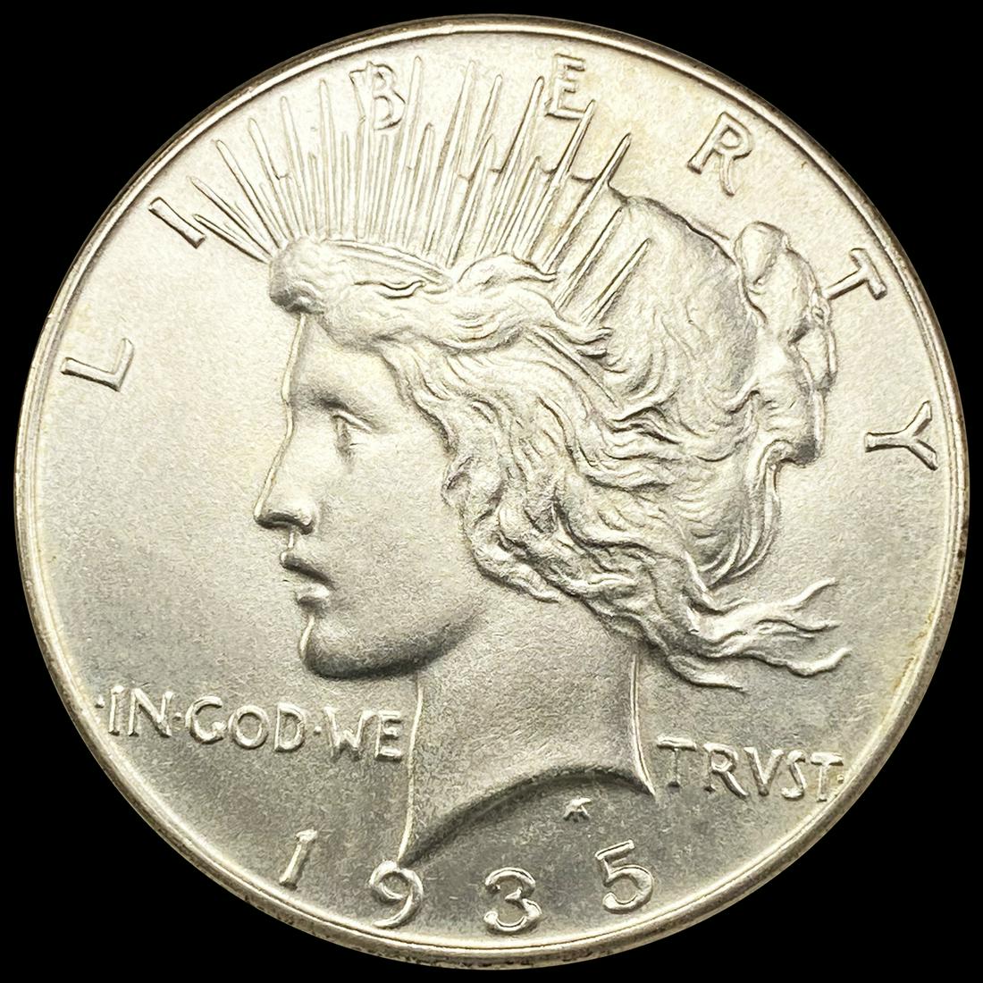 1935 Silver Peace Dollar UNCIRCULATED (1 of 2)